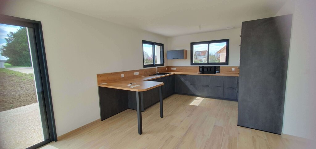 Maison neuve Bessey les Cîteaux