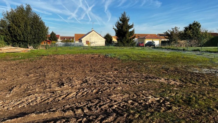 Terrain 71 - Saint Marcel